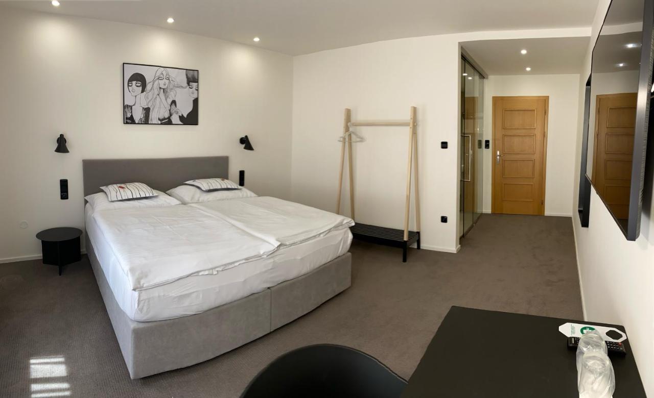 Rozmaryn Hotel B&B Rakovník Esterno foto